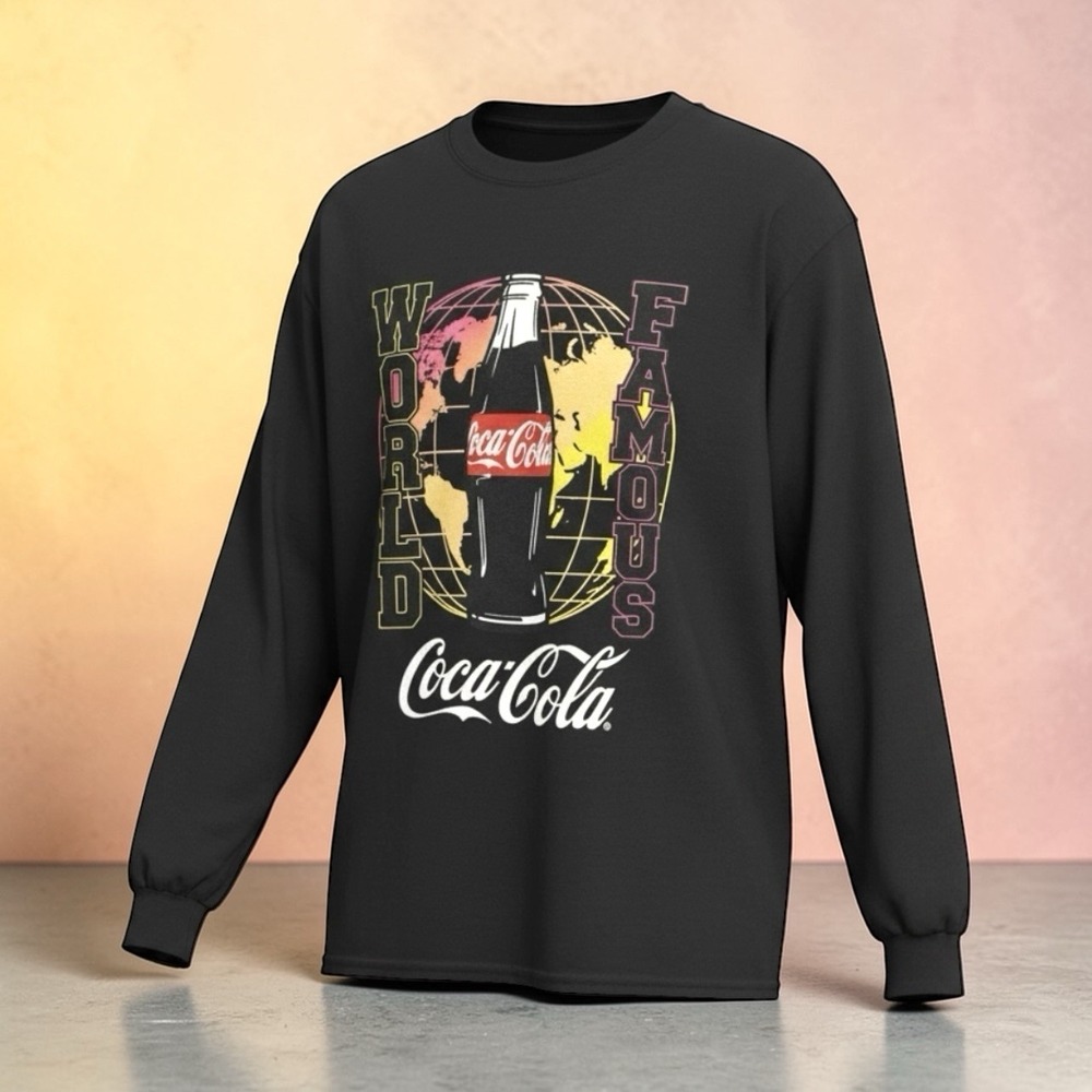 Coca-Cola Men Size L Glass Bottle World Famous Graphic T-Shirt Long Sleeve Black